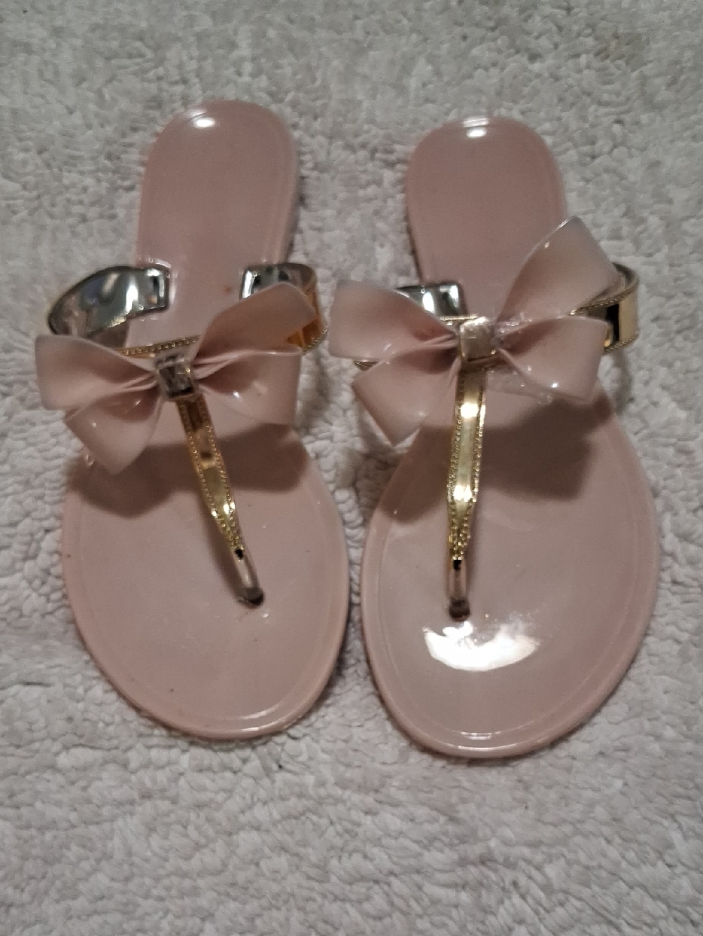 Women’s Bow Accent Jelly Sandals - Pink & Gold